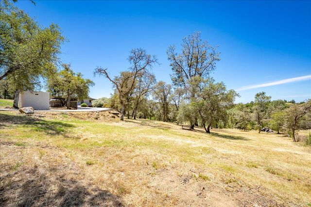 7955 Bullard Dr, Newcastle, CA 95658