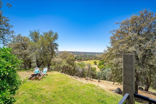 7955 Bullard Dr, Newcastle, CA 95658
