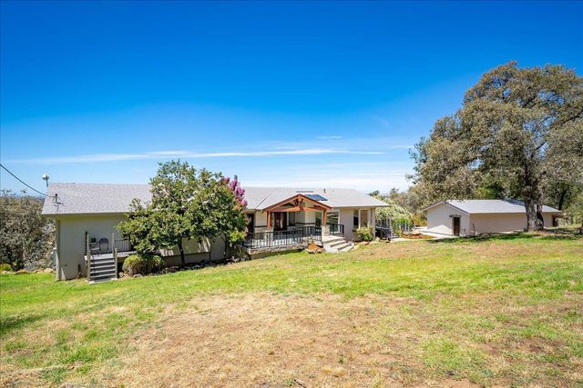 7955 Bullard Dr, Newcastle, CA 95658