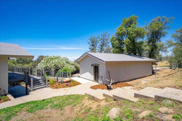 7955 Bullard Dr, Newcastle, CA 95658