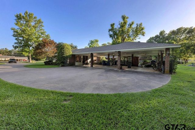612 W Coke Rd, Winnsboro, TX 75494