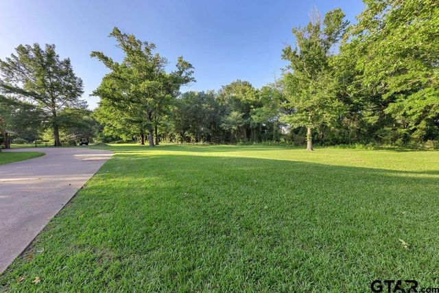 612 W Coke Rd, Winnsboro, TX 75494
