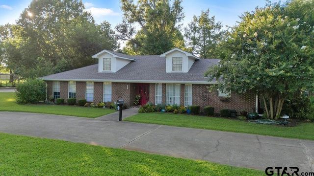 612 W Coke Rd, Winnsboro, TX 75494