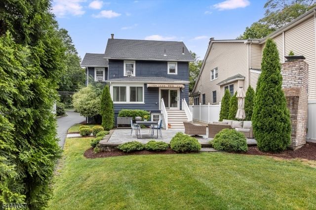 19 Forest Ave, Verona Twp., NJ 07044