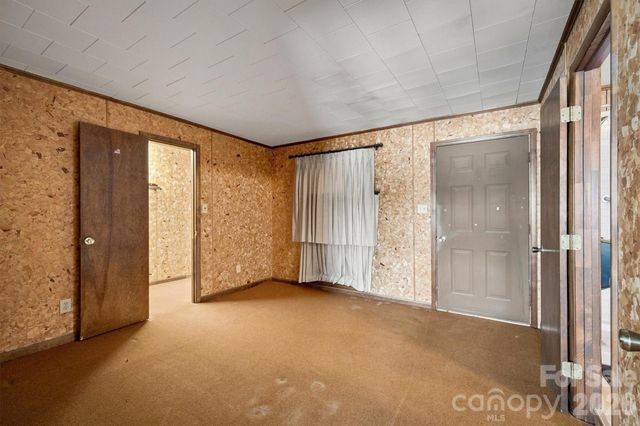 4928 Northcrest Street, Claremont, NC 28610