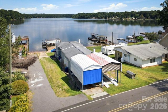 4928 Northcrest Street, Claremont, NC 28610
