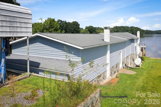 4928 Northcrest Street, Claremont, NC 28610