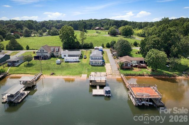 4928 Northcrest Street, Claremont, NC 28610