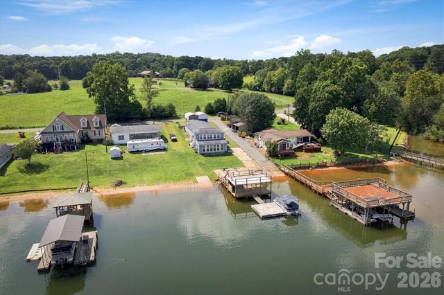 4928 Northcrest Street, Claremont, NC 28610