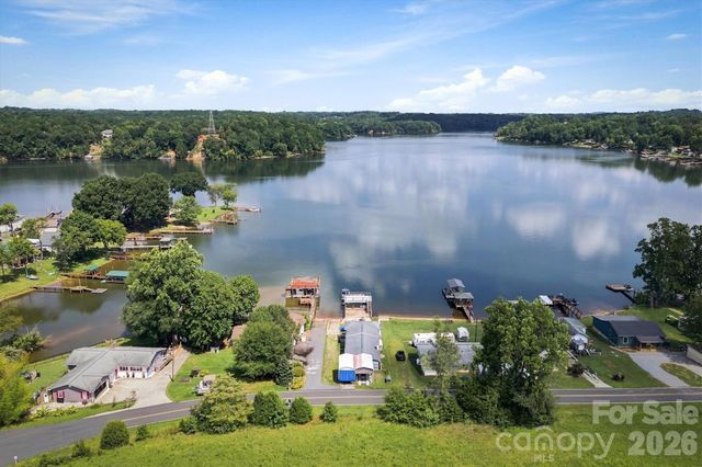 4928 Northcrest Street, Claremont, NC 28610