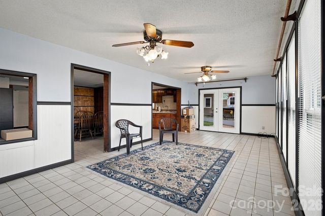 4928 Northcrest Street, Claremont, NC 28610