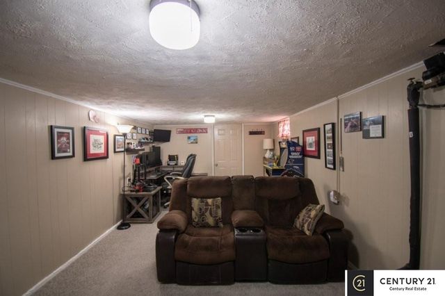 7413 S 76th Avenue, La Vista, NE 68128