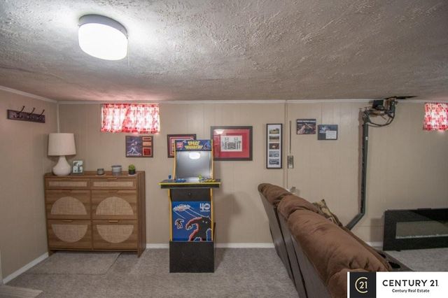 7413 S 76th Avenue, La Vista, NE 68128