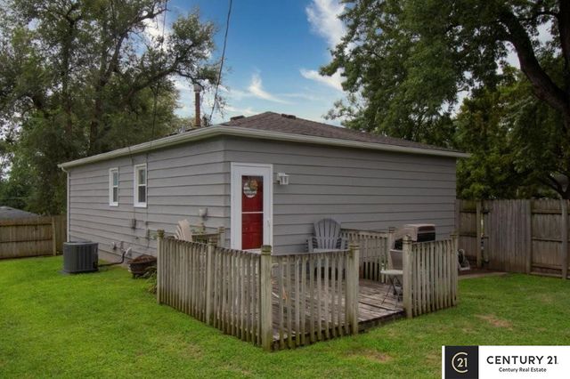 7413 S 76th Avenue, La Vista, NE 68128