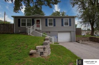 7413 S 76th Avenue, La Vista, NE 68128