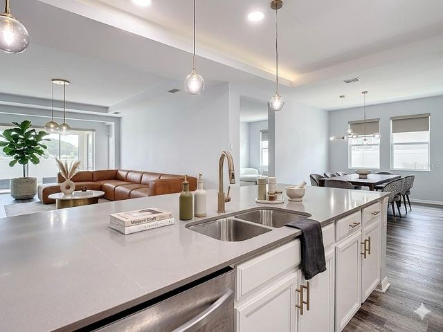 1807 WESTERHAM AVENUE, St Cloud, FL 34771