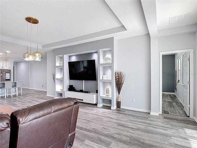 1807 WESTERHAM AVENUE, St Cloud, FL 34771