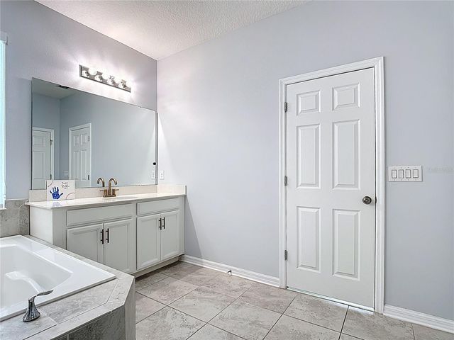 1807 WESTERHAM AVENUE, St Cloud, FL 34771