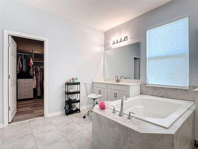 1807 WESTERHAM AVENUE, St Cloud, FL 34771