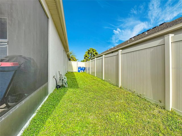 1807 WESTERHAM AVENUE, St Cloud, FL 34771