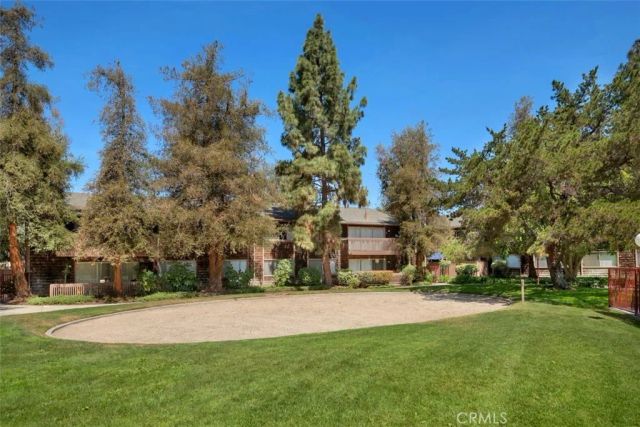 1090 Cabrillo Park, Santa Ana, CA 92701