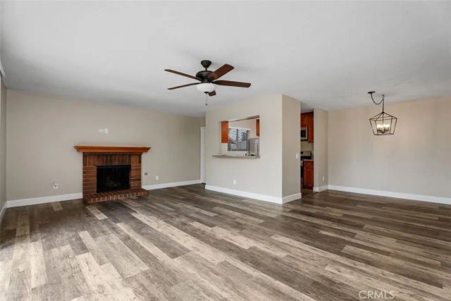 1090 Cabrillo Park, Santa Ana, CA 92701
