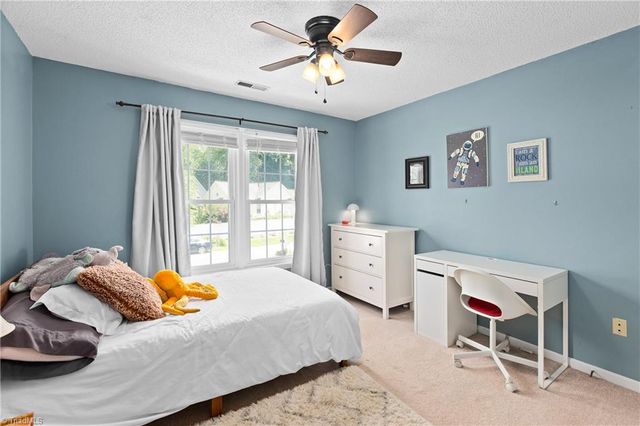 2104 Eagle Valley Court, Kernersville, NC 27284