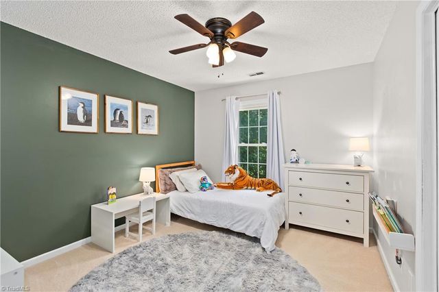 2104 Eagle Valley Court, Kernersville, NC 27284