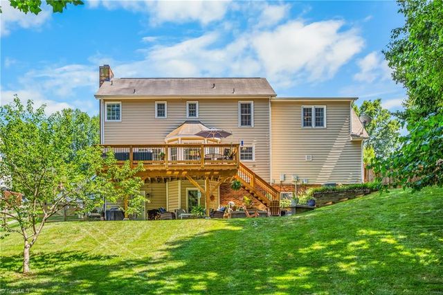 2104 Eagle Valley Court, Kernersville, NC 27284