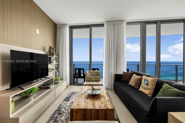 4111 S Ocean Dr LPH1, Hollywood, FL 33019