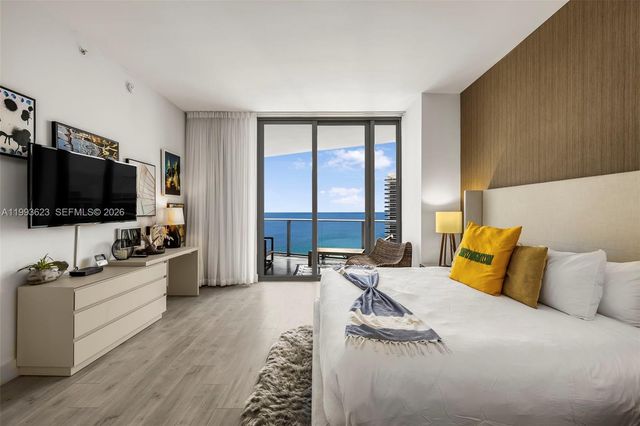 4111 S Ocean Dr LPH1, Hollywood, FL 33019