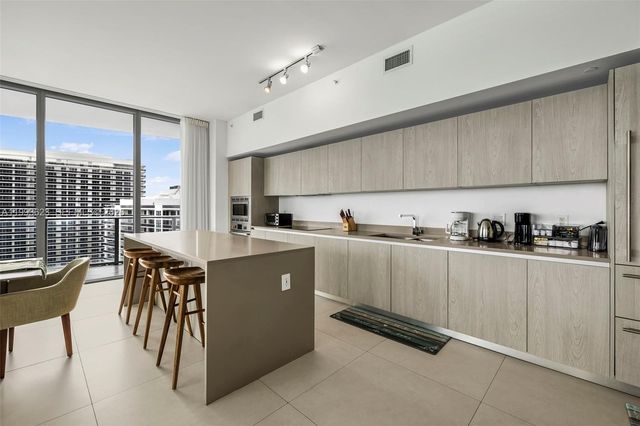 4111 S Ocean Dr LPH1, Hollywood, FL 33019