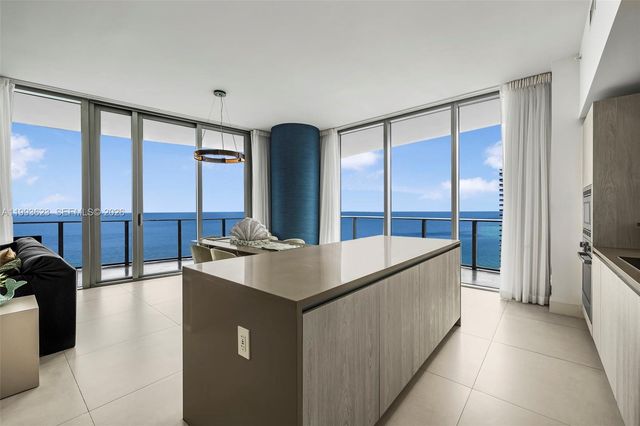 4111 S Ocean Dr LPH1, Hollywood, FL 33019