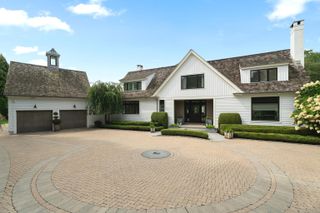 8 Gaylea Drive, Branford, CT 06405