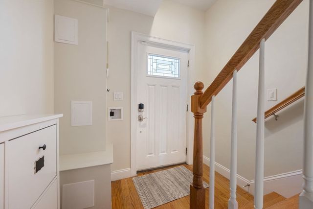 25 Robey St 25, Boston, MA 02119