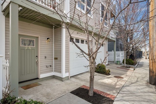 25 Robey St 25, Boston, MA 02119
