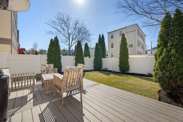 25 Robey St 25, Boston, MA 02119