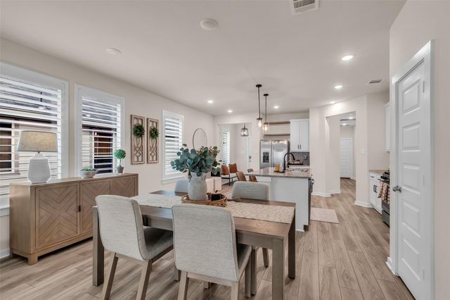 2809 Bluebonnet Ridge Drive, Conroe, TX 77304