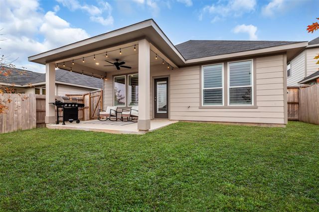 2809 Bluebonnet Ridge Drive, Conroe, TX 77304