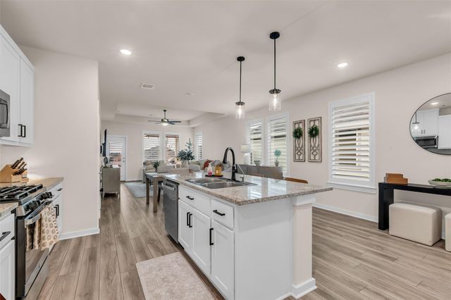 2809 Bluebonnet Ridge Drive, Conroe, TX 77304