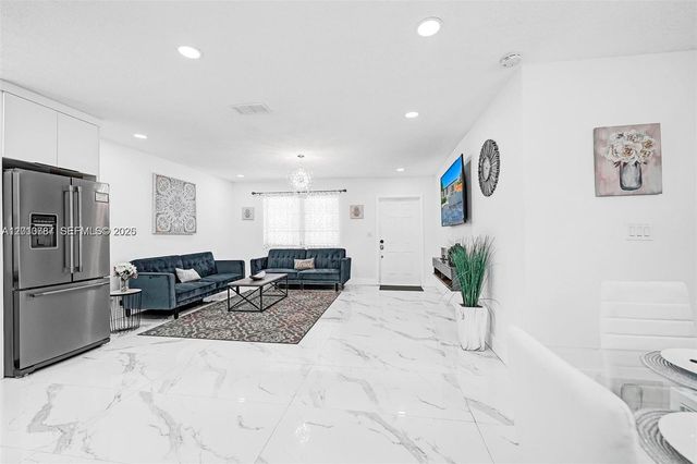 2338 Fillmore Street 2A, Hollywood, FL 33020