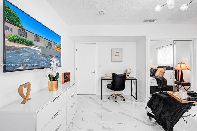 2338 Fillmore Street 2A, Hollywood, FL 33020