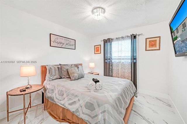 2338 Fillmore Street 2A, Hollywood, FL 33020