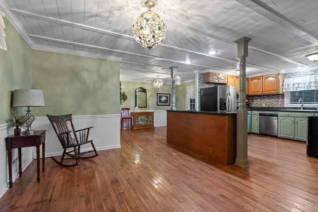 100 Merry Wood Drive, Rossville, GA 30741