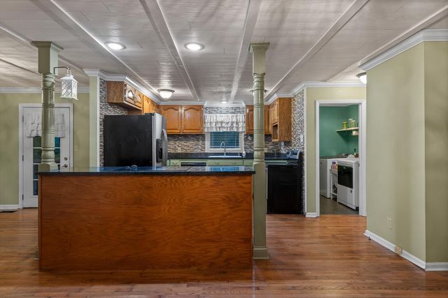 100 Merry Wood Drive, Rossville, GA 30741