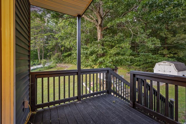 100 Merry Wood Drive, Rossville, GA 30741