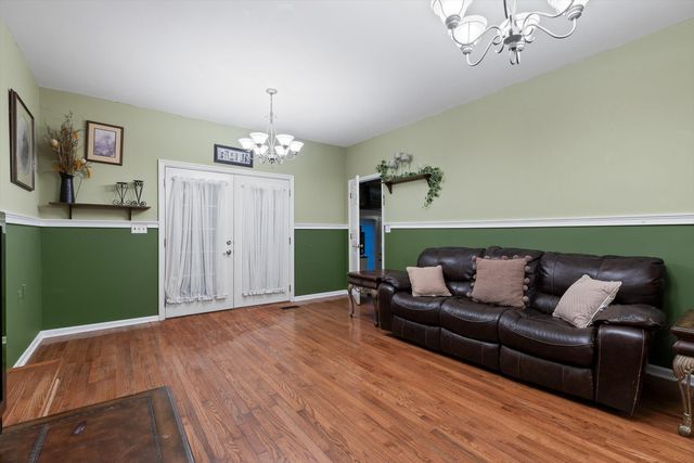 100 Merry Wood Drive, Rossville, GA 30741