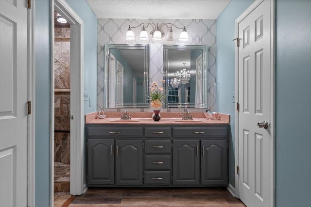 100 Merry Wood Drive, Rossville, GA 30741