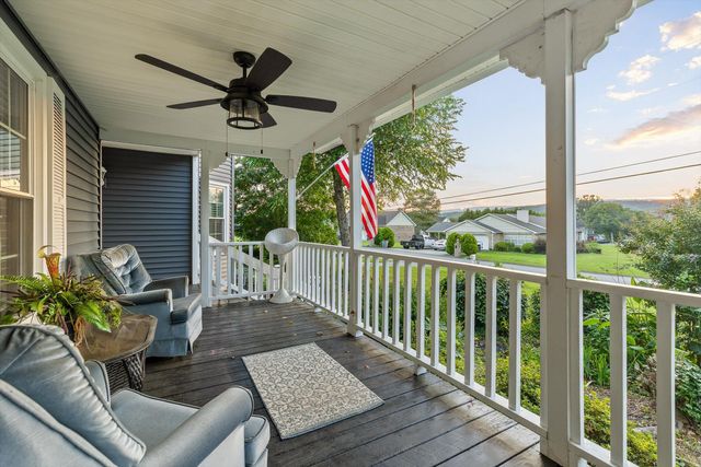 100 Merry Wood Drive, Rossville, GA 30741