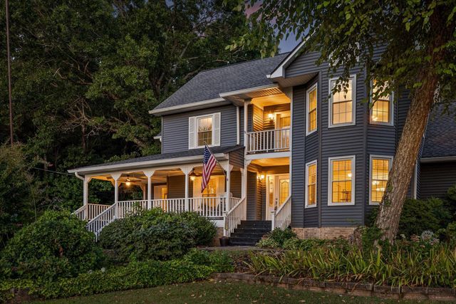 100 Merry Wood Drive, Rossville, GA 30741
